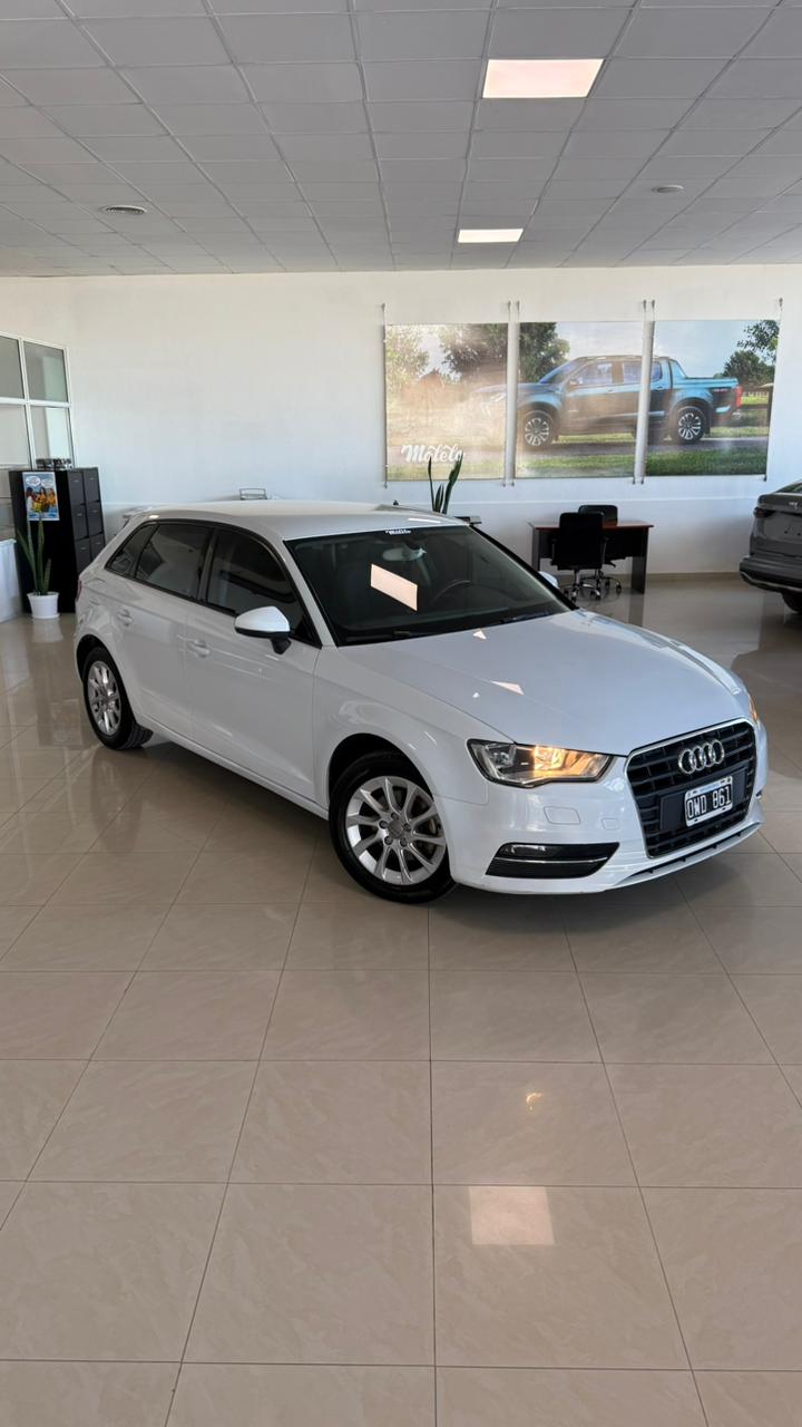 AUDI - A3  - SPORT BACK 1.4 M/T - 2014